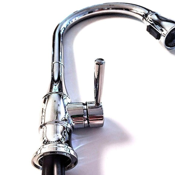 Delta Hazelwood Pull-Down Chrome Kitchen Faucet w/Soap Dispenser ~ NEW! O.B. - Picture 10 of 16